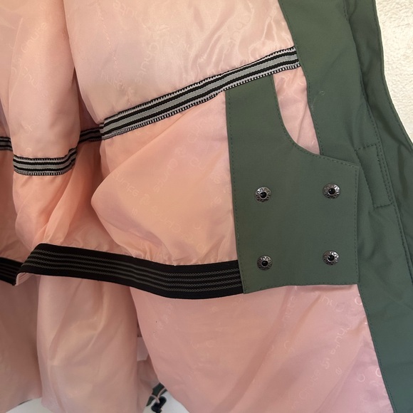 Waterproof wind protection Snow Jacket women size 18 runs like 16 - Picture 2 of 10